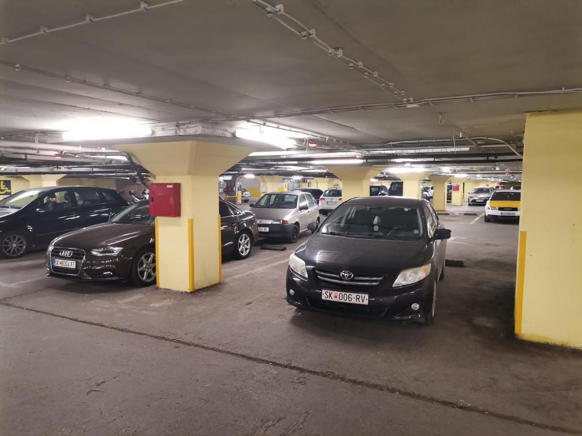 Apartment Calla: Modern In Center With Secure Parking